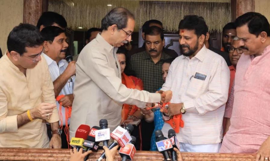 उद्धव ठाकरे