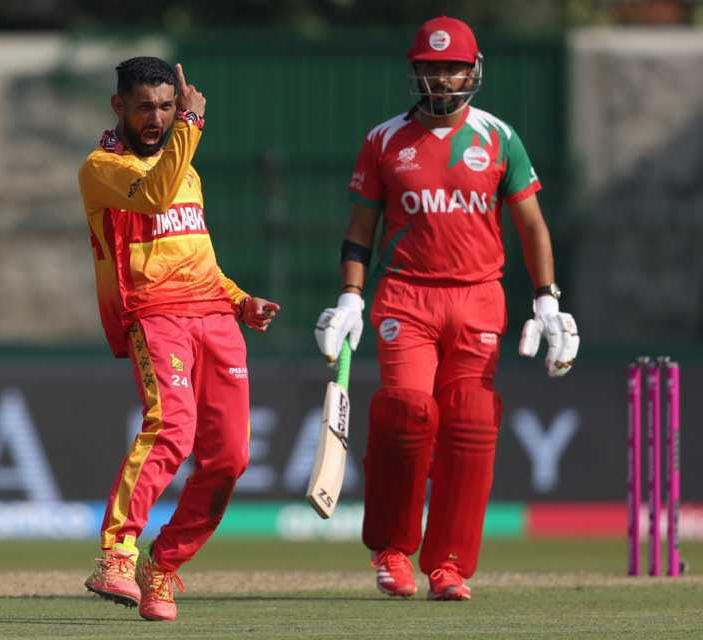 मुझारबानीच्या भेदक माऱ्याने आणि बेनेटच्या संयमी खेळीवर झिम्बाब्वेचा ओमानवर ८ गडी राखून दणदणीत विजय
