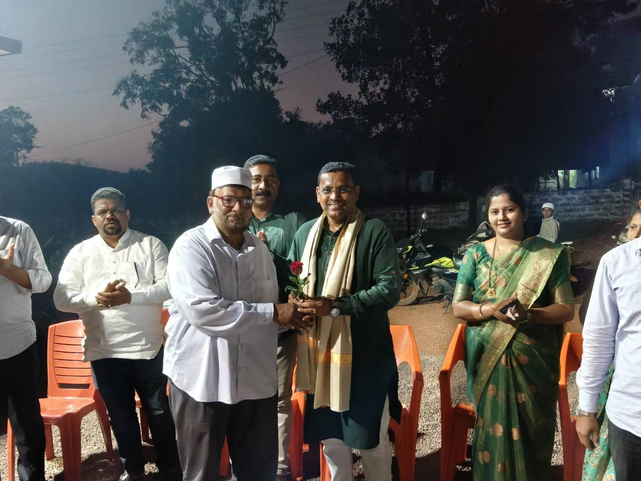 जानवळे मोहल्ला येथे इफ्तार पार्टी उत्साहात; सर्वधर्मीय एकोप्याचा संदेश